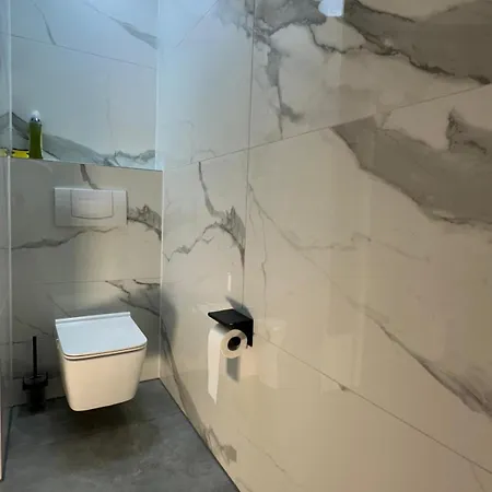 Flexible, Schoene Und Gut Aussehende Feriensuite דירה *