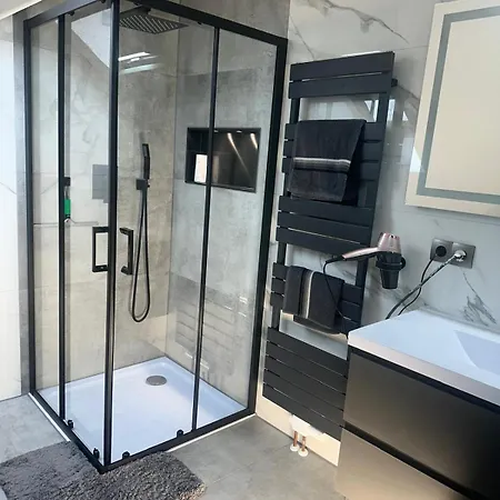 Flexible, Schoene Und Gut Aussehende Feriensuite *